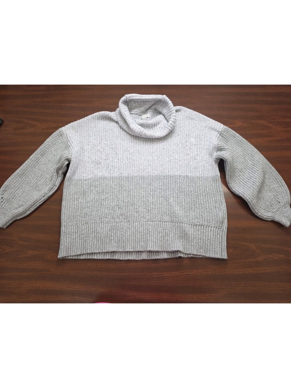 American Eagle Gray Turtleneck Chunky Knit Sweater Medium Cozy Minimalist Chic
